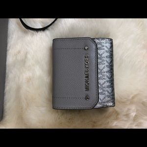 MK  Wallet